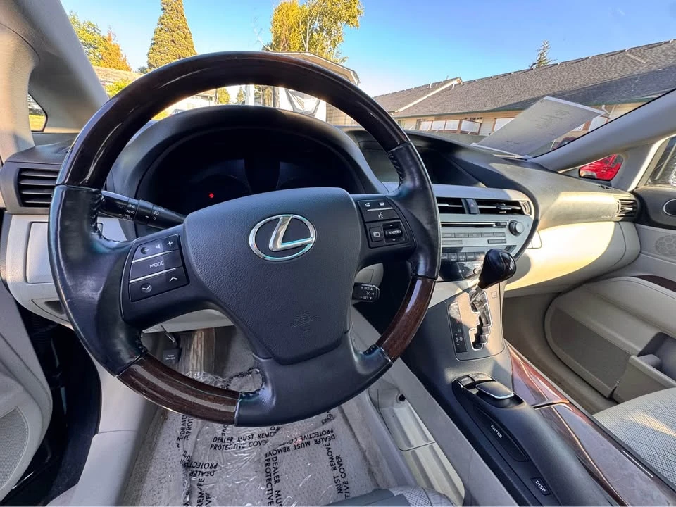 2011 Lexus RX 3rd Gen - Image 8 of 16