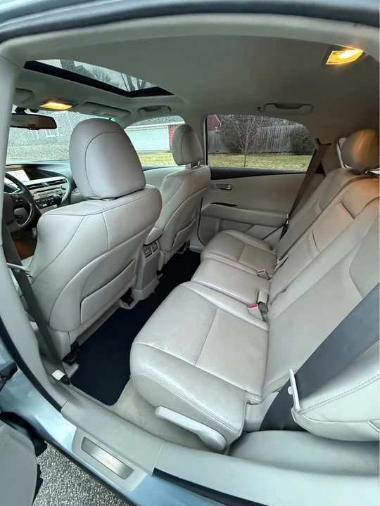 2011 Lexus RX 3rd Gen - Image 17 of 20