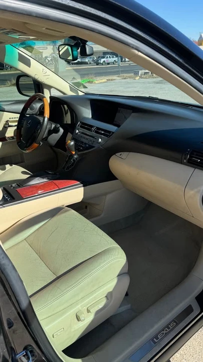 2011 Lexus RX 3rd Gen - Image 4 of 5