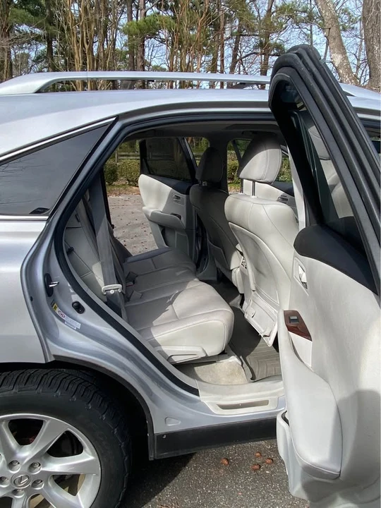 2011 Lexus RX 3rd Gen - Image 10 of 11