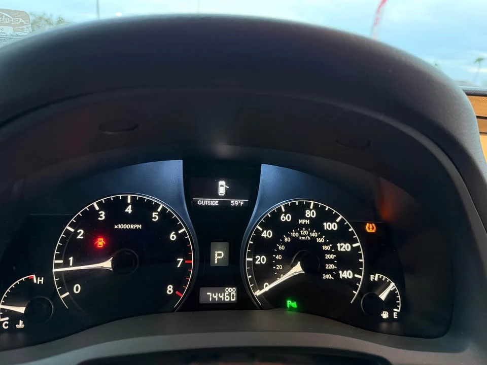 2011 Lexus RX 3rd Gen - Image 15 of 16