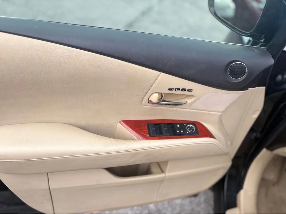 2011 Lexus RX 3rd Gen - Image 11 of 15