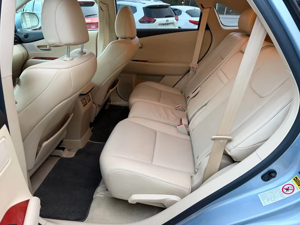 2011 Lexus RX 3rd Gen - Image 12 of 16
