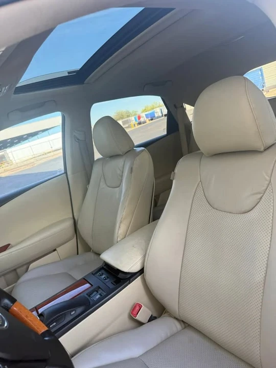 2011 Lexus RX 3rd Gen - Image 10 of 20