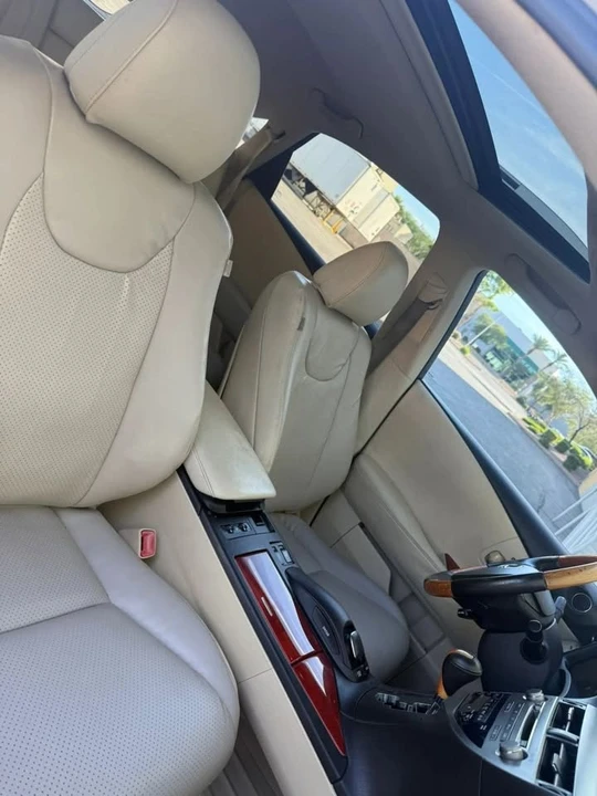 2011 Lexus RX 3rd Gen - Image 19 of 20