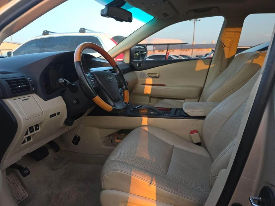 2011 Lexus RX 3rd Gen - Image 4 of 6