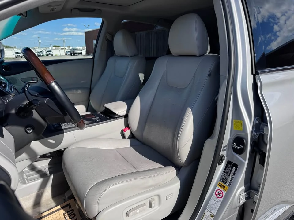 2011 Lexus RX 3rd Gen - Image 10 of 20
