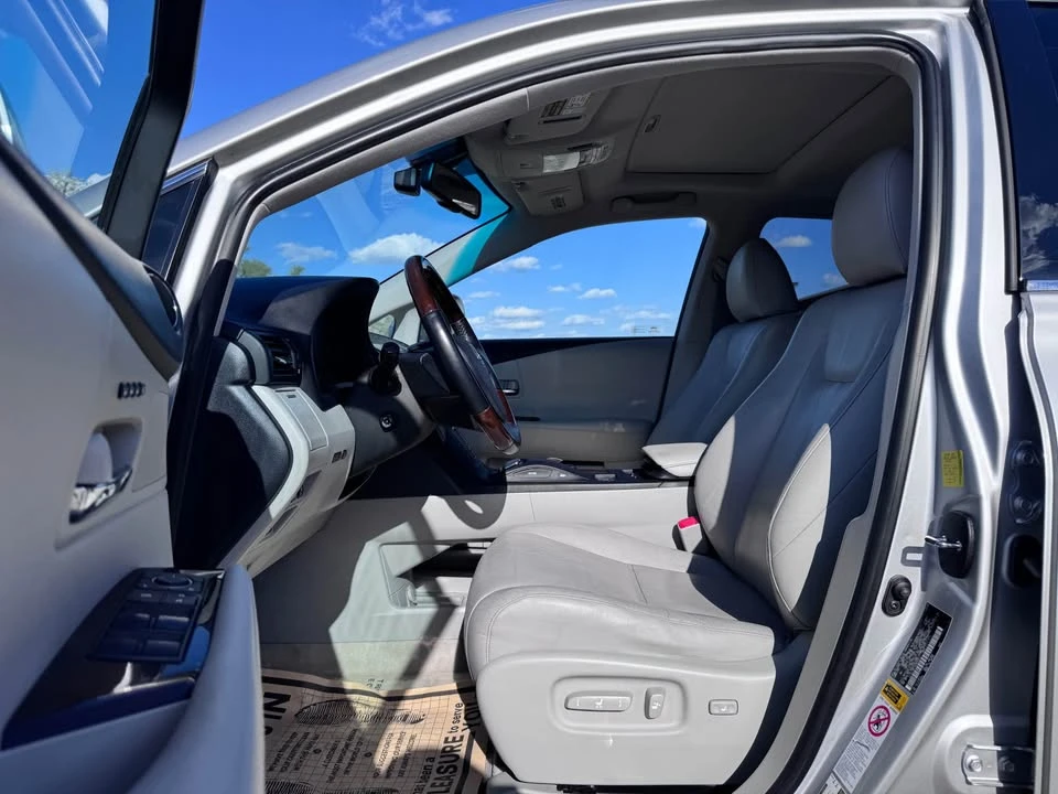 2011 Lexus RX 3rd Gen - Image 9 of 20