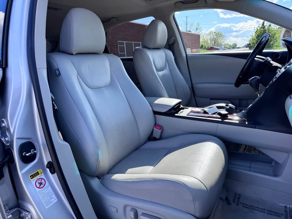2011 Lexus RX 3rd Gen - Image 17 of 20
