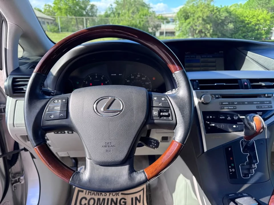 2011 Lexus RX 3rd Gen - Image 11 of 20