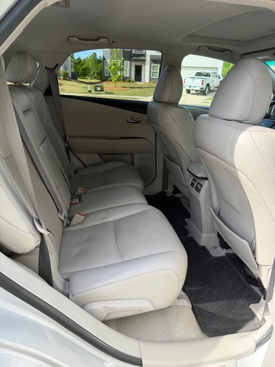 2011 Lexus RX 3rd Gen - Image 10 of 15
