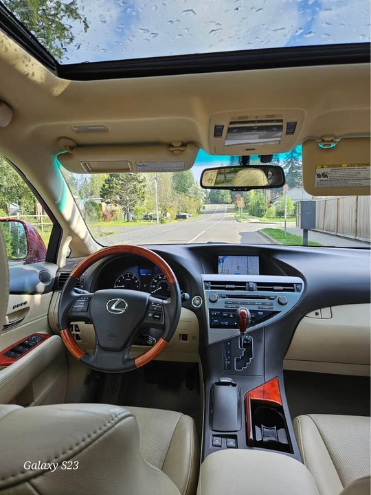 2011 Lexus RX 3rd Gen - Image 6 of 8