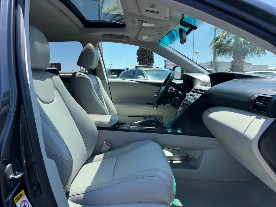 2011 Lexus RX 3rd Gen - Image 11 of 18