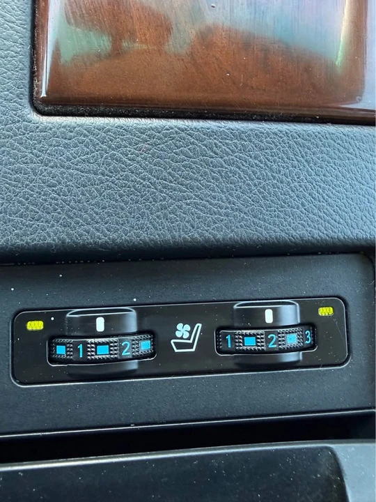 2011 Lexus RX 3rd Gen - Image 16 of 18