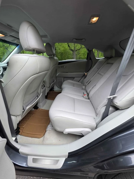2011 Lexus RX 3rd Gen - Image 17 of 20
