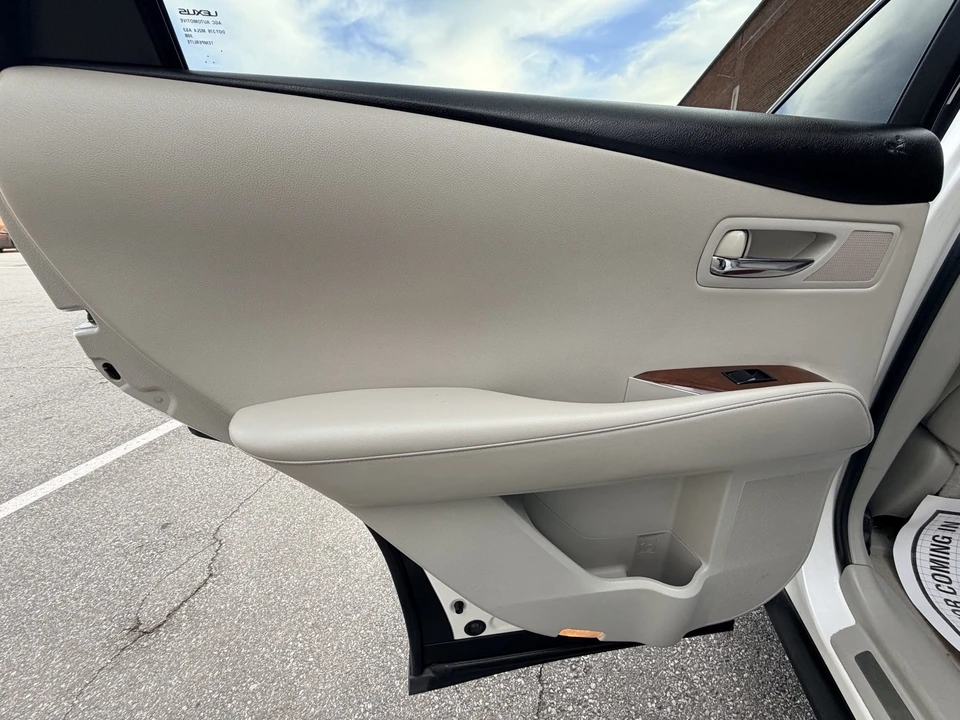 2011 Lexus RX 3rd Gen - Image 21 of 21