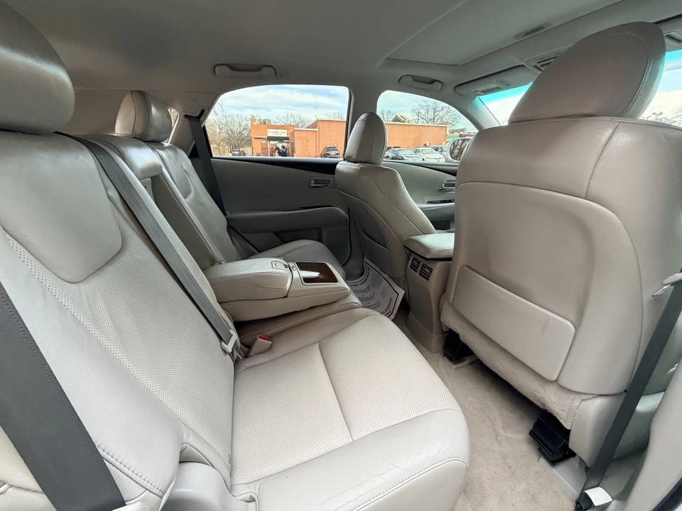 2011 Lexus RX 3rd Gen - Image 12 of 21