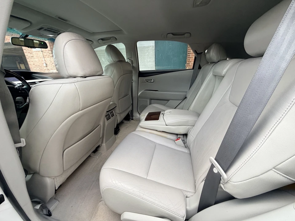2011 Lexus RX 3rd Gen - Image 14 of 21