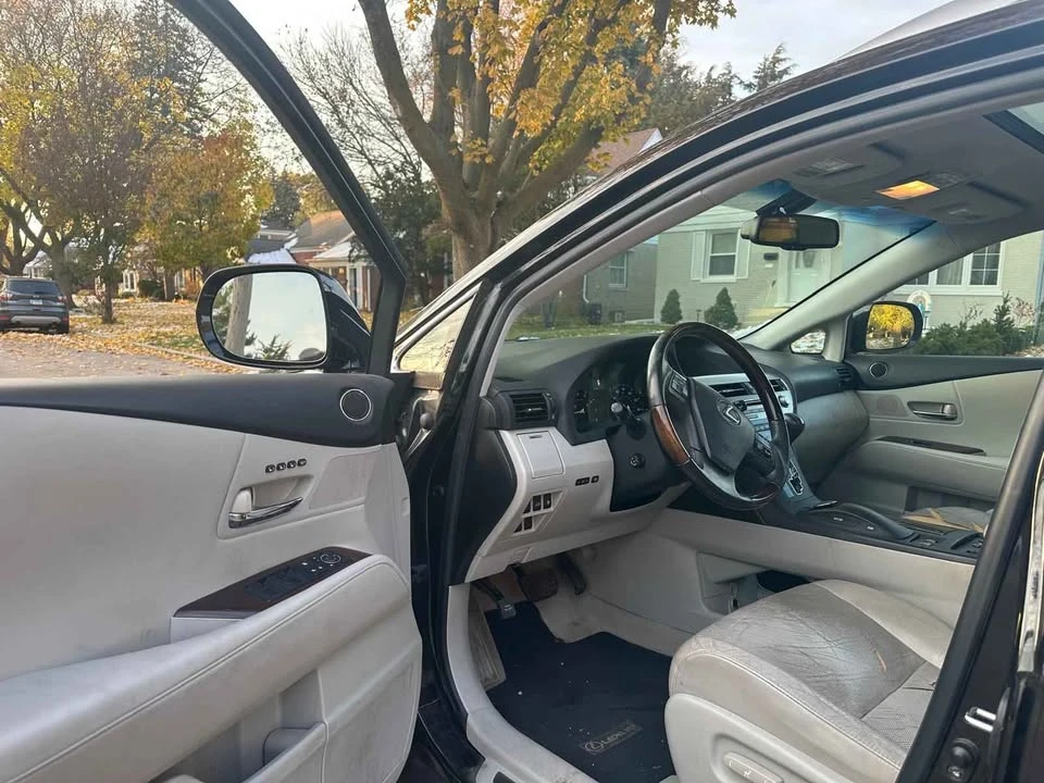 2011 Lexus RX 3rd Gen - Image 9 of 19
