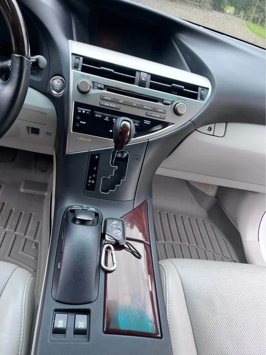 2011 Lexus RX 3rd Gen - Image 6 of 18
