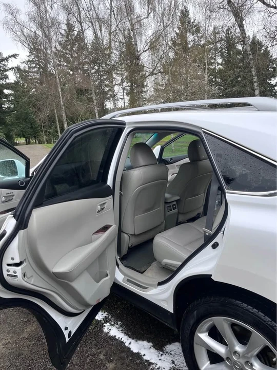 2011 Lexus RX 3rd Gen - Image 10 of 18