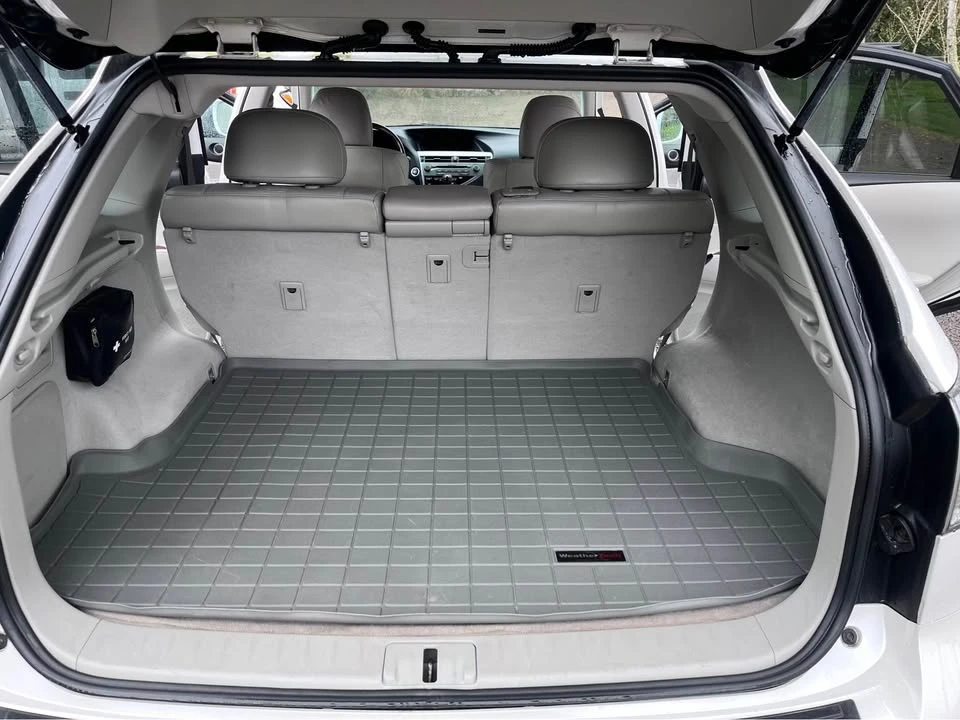 2011 Lexus RX 3rd Gen - Image 16 of 18