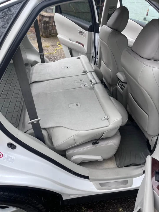 2011 Lexus RX 3rd Gen - Image 14 of 18