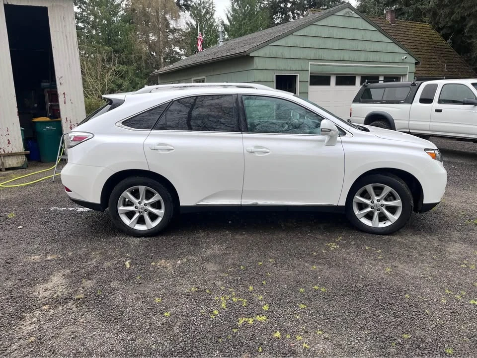2011 Lexus RX 3rd Gen - Image 2 of 18