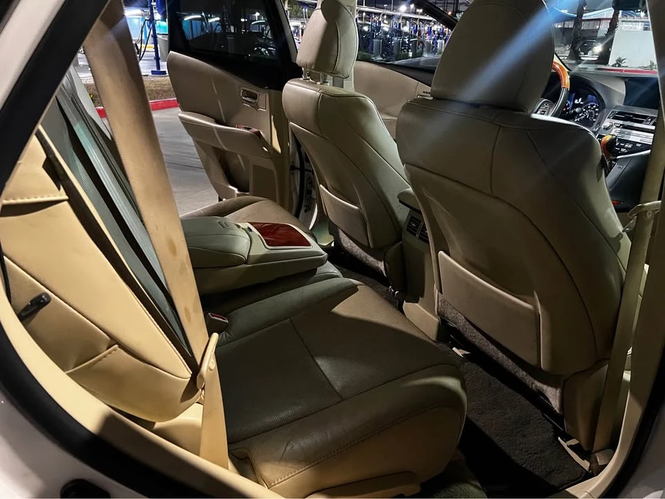 2011 Lexus RX 3rd Gen - Image 15 of 20