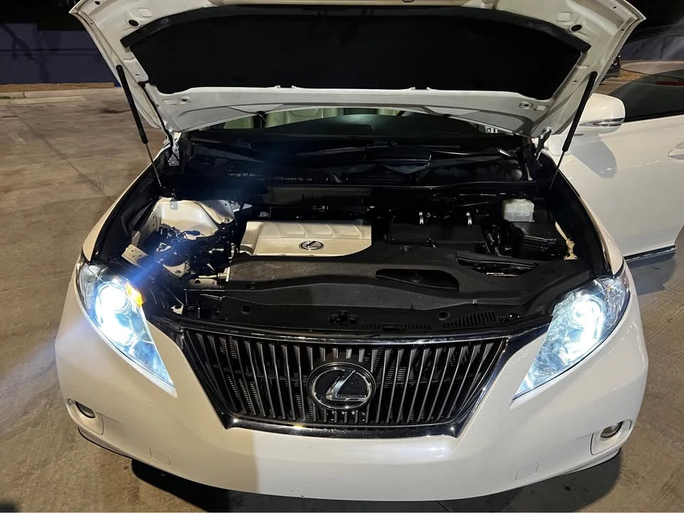 2011 Lexus RX 3rd Gen - Image 7 of 20
