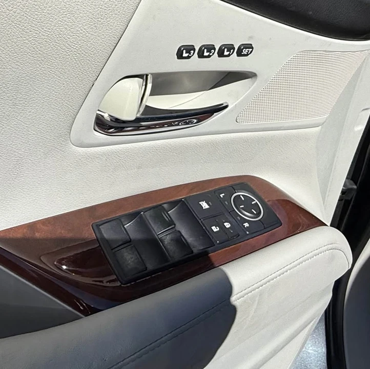 2011 Lexus RX 3rd Gen - Image 12 of 12