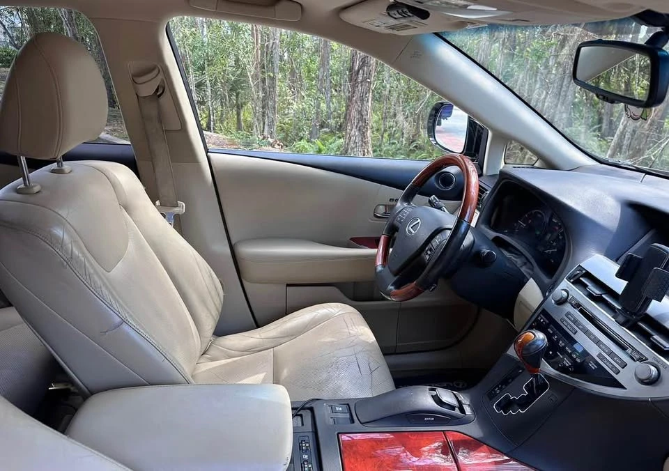 2011 Lexus RX 3rd Gen - Image 3 of 11