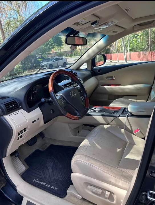 2011 Lexus RX 3rd Gen - Image 9 of 11