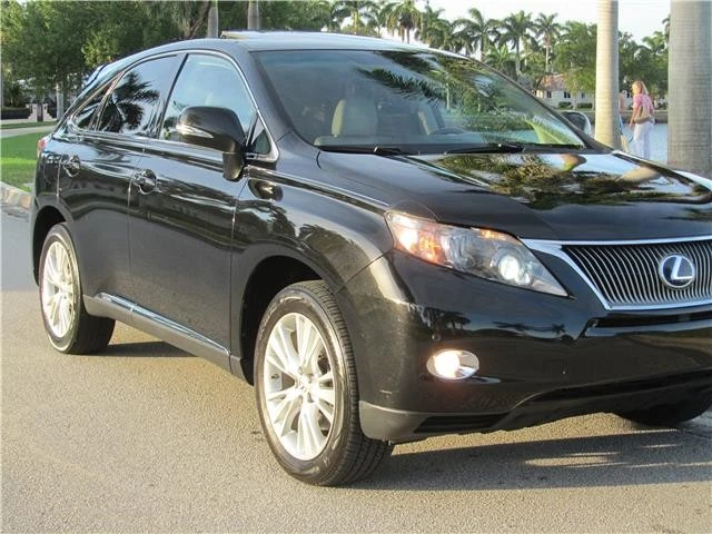 2011 Lexus RX 3rd Gen - Image 3 of 12