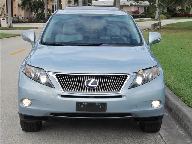 2011 Lexus RX 3rd Gen - Image 11 of 12