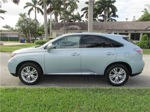 2011 Lexus RX 3rd Gen - Image 8 of 12