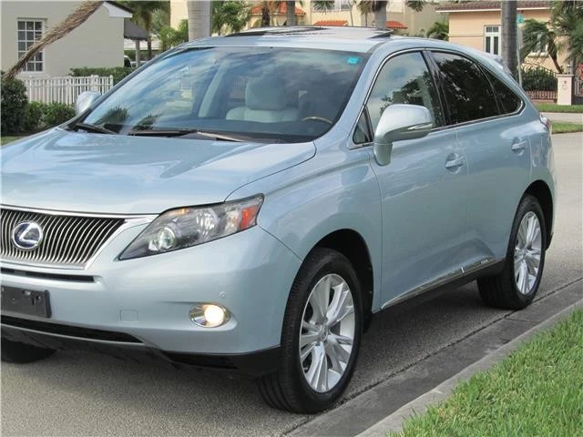 2011 Lexus RX 3rd Gen - Image 9 of 12