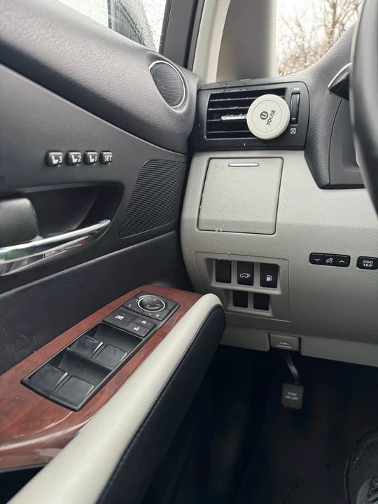 2011 Lexus RX 3rd Gen - Image 15 of 16