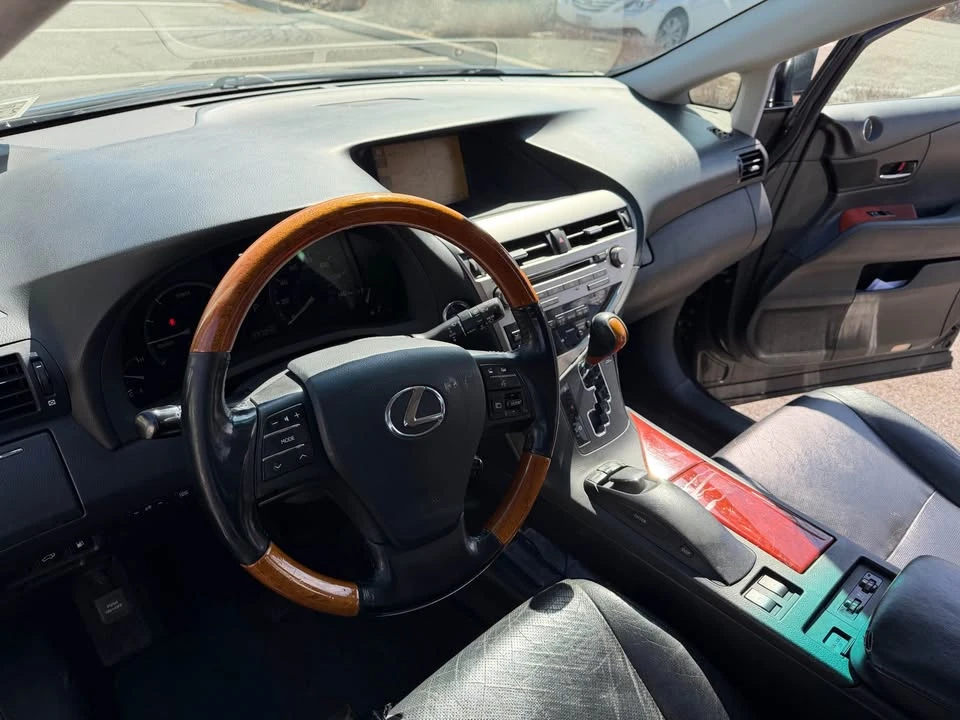 2011 Lexus RX 3rd Gen - Image 11 of 20