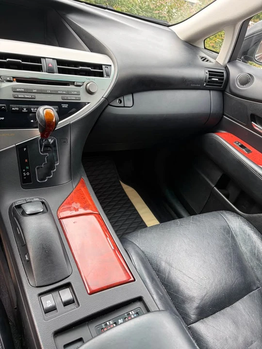 2011 Lexus RX 3rd Gen - Image 4 of 7