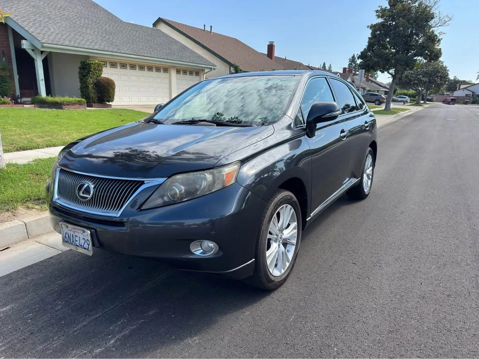 2011 Lexus RX 3rd Gen - Image 8 of 9