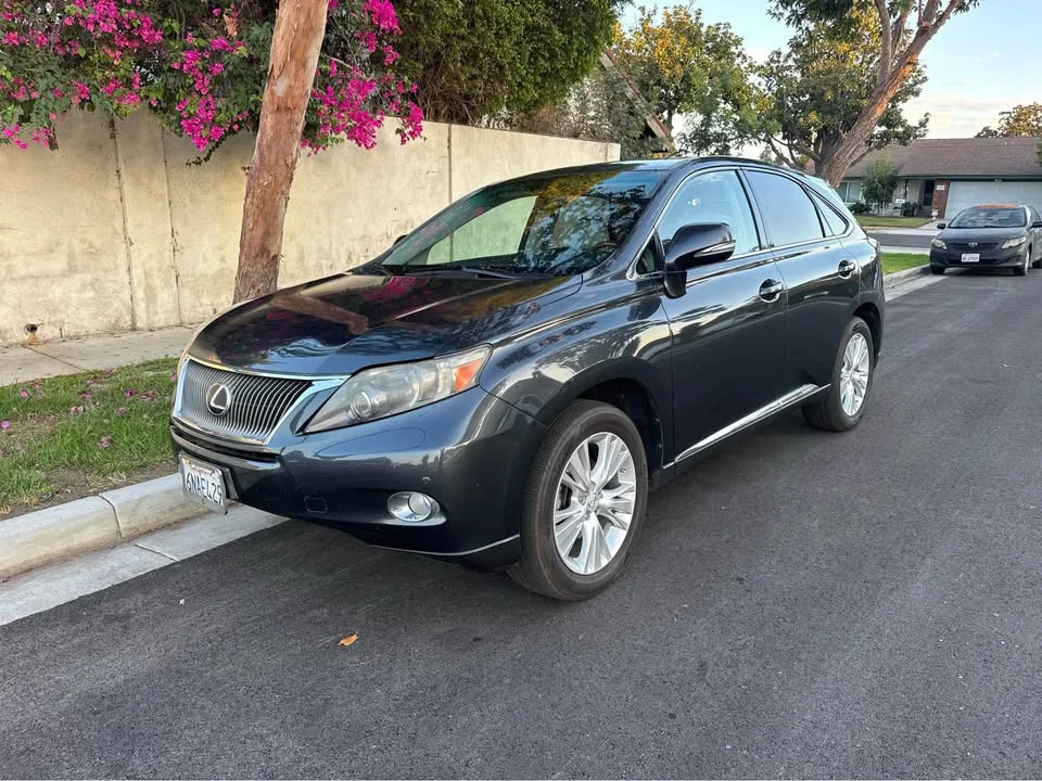 2011 Lexus RX 3rd Gen - Image 2 of 9