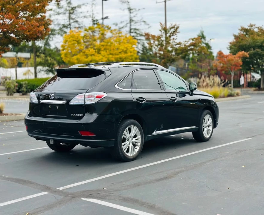2011 Lexus RX 3rd Gen - Image 4 of 16