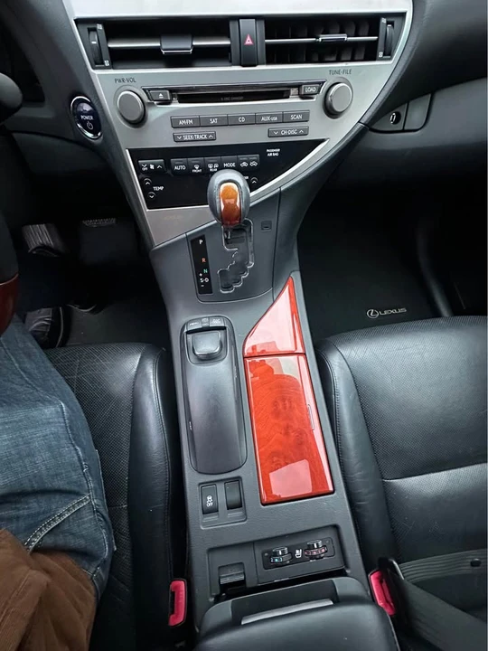 2011 Lexus RX 3rd Gen - Image 12 of 16