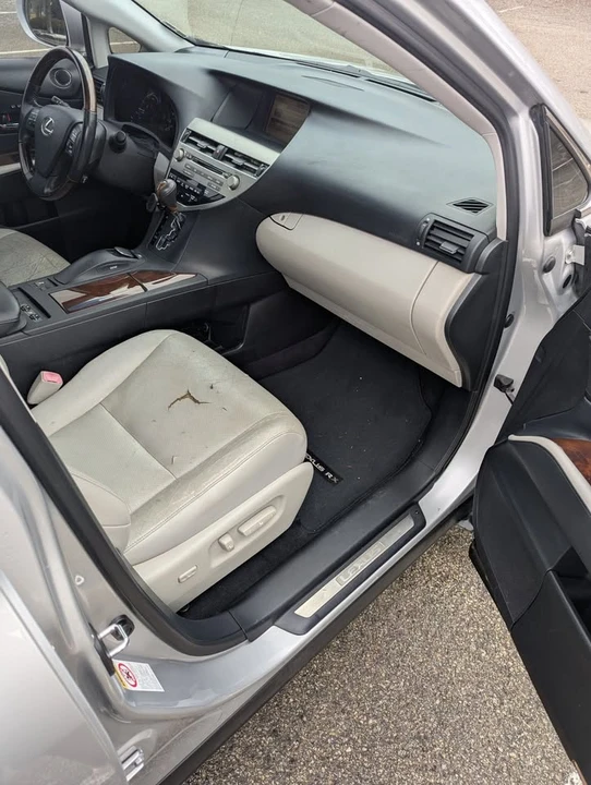 2011 Lexus RX 3rd Gen - Image 12 of 13