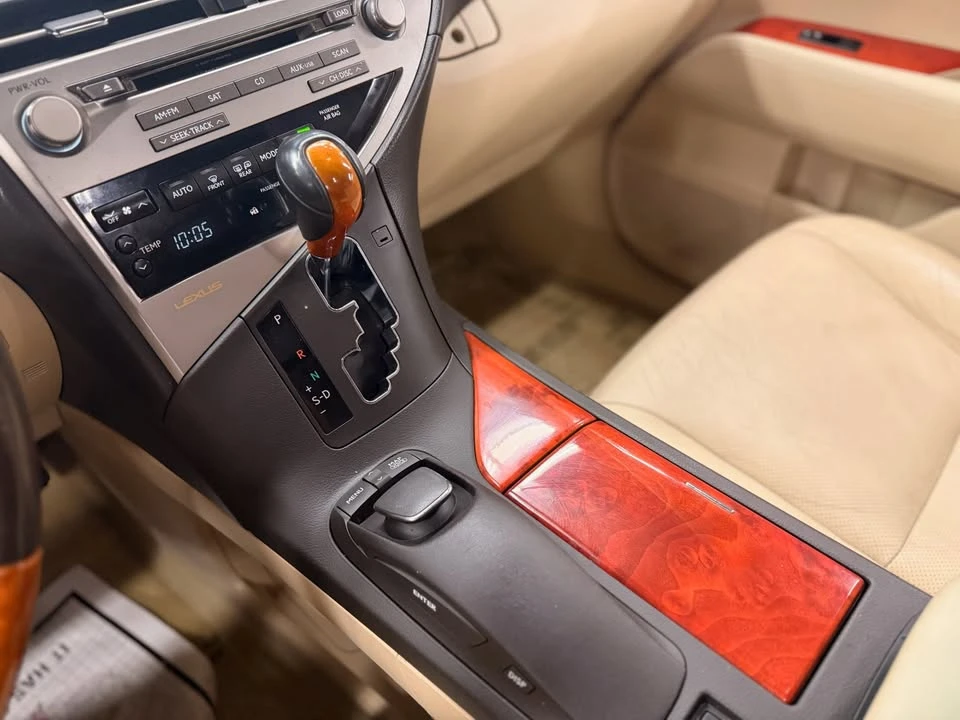 2011 Lexus RX 3rd Gen - Image 14 of 20