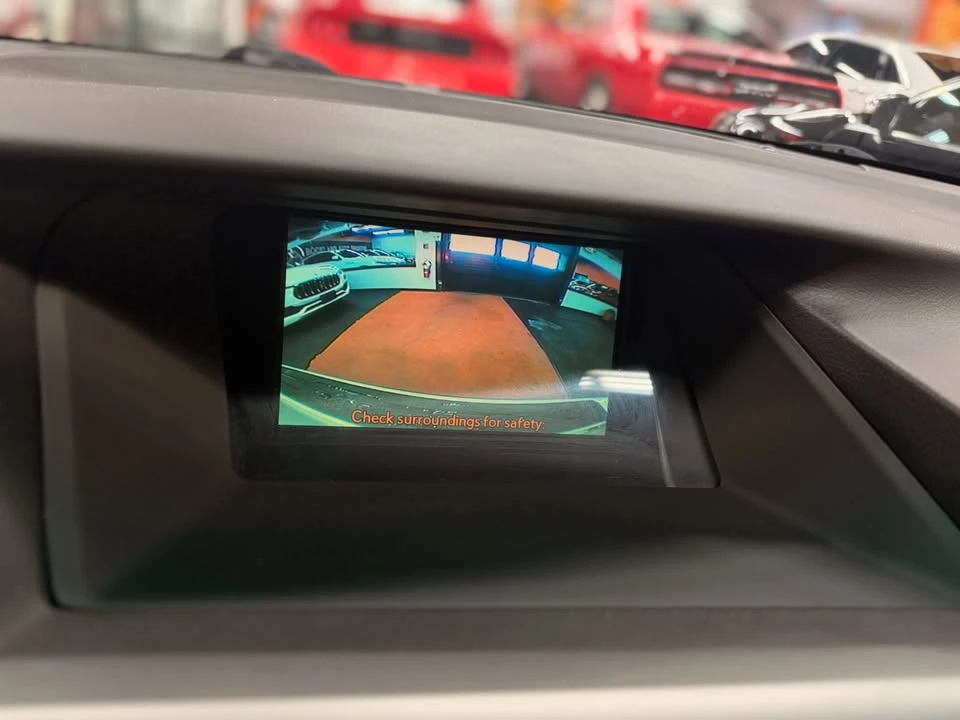 2011 Lexus RX 3rd Gen - Image 16 of 20