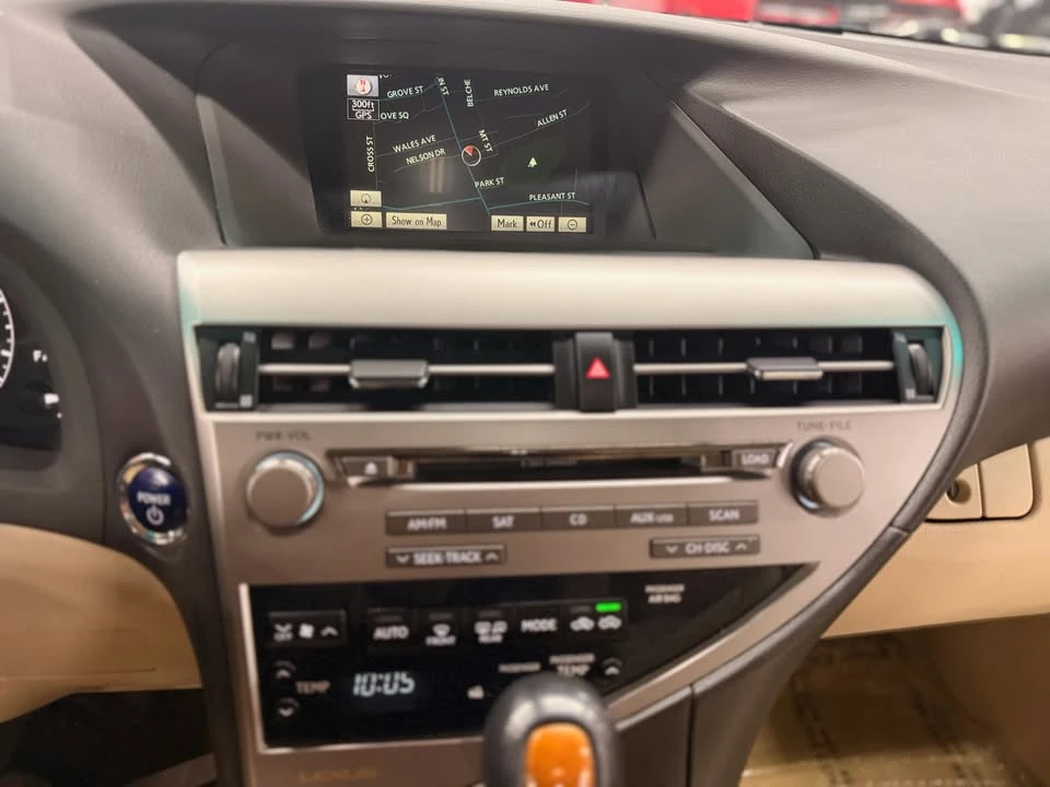 2011 Lexus RX 3rd Gen - Image 15 of 20