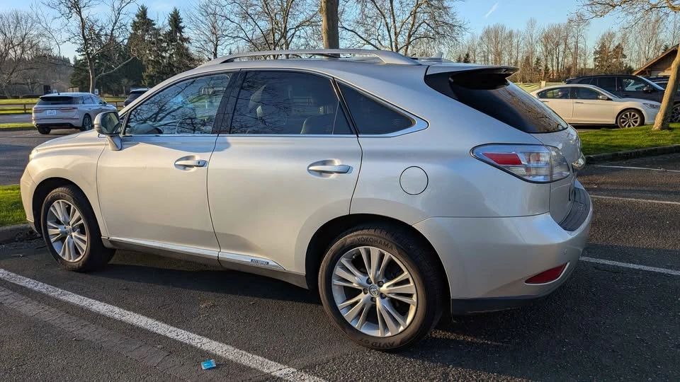 2011 Lexus RX 3rd Gen - Image 3 of 17
