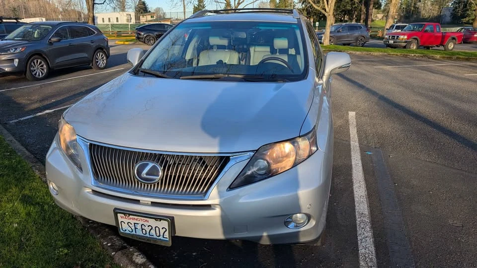 2011 Lexus RX 3rd Gen - Image 2 of 17
